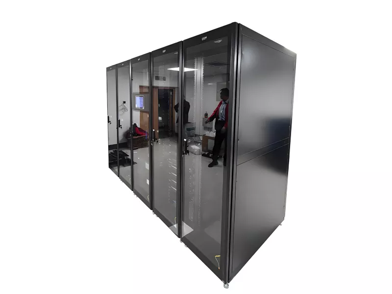 Integreret intelligent kabinet
