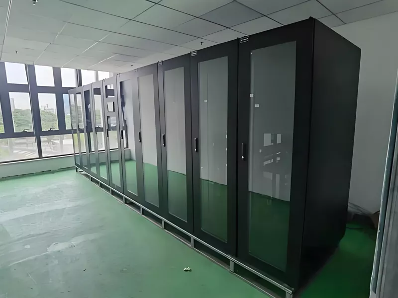 Mikromodul integreret kabinet
